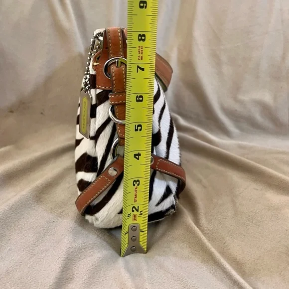 Vintage Coach Chelsea Handbag - Limited Edition - Picture 5 of 12